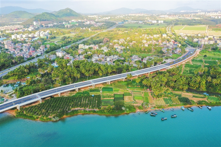 打造环岛旅游公路三亚段美丽乡村风景线